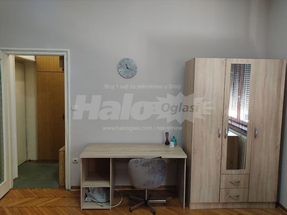 Garsonjera, Slavija, Njegoševa — 2
