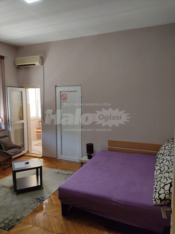 Garsonjera, Slavija, Njegoševa — 4