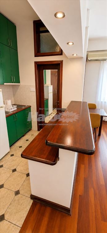 Garsonjera u pešačkoj zoni na Obilićevom vencu — 4