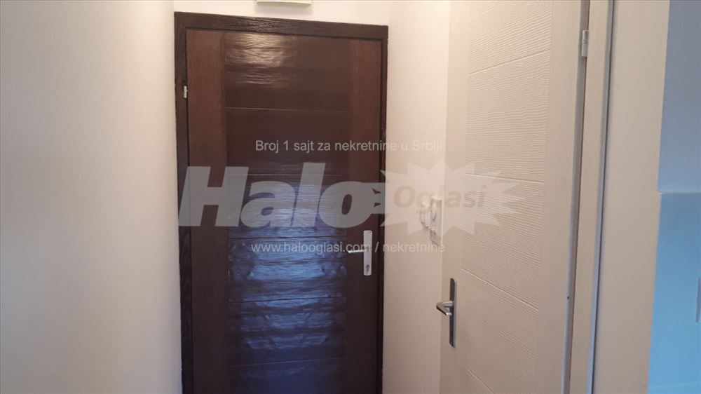 Garsonjera u Zelezniku   13 + 4 m2    210 € — 2
