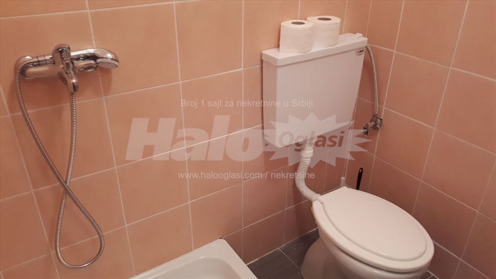 Garsonjera u Zelezniku   13 + 4 m2    210 € — 6