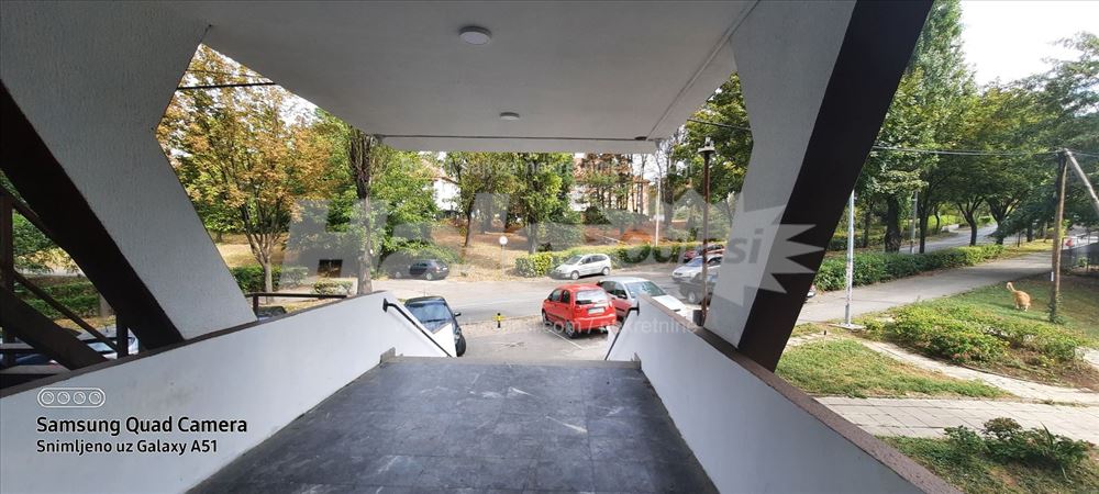 Garsonjera u Zelezniku   13 + 4 m2    210 € — 11