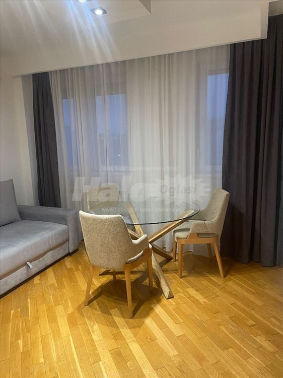 Garsonjera Višegradska — 12