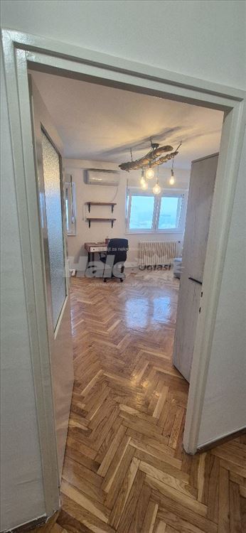 Garsonjera, Vladetina - Kraljice Marije — 3