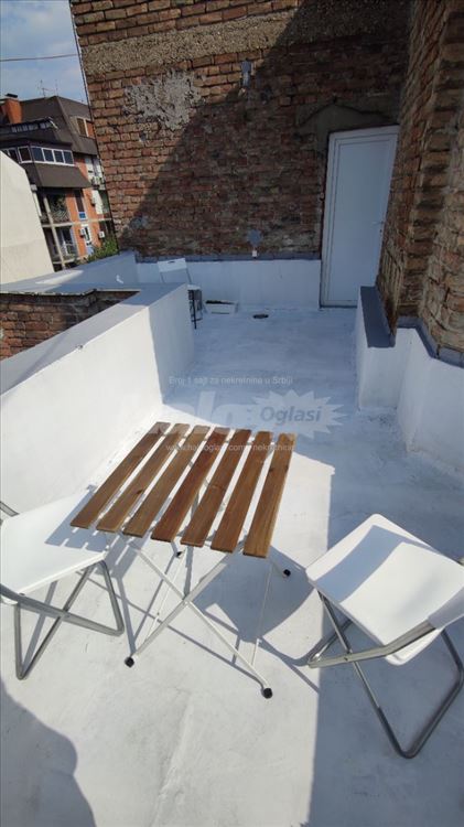 Garsonjera Vračar, 28m² + terasa 18m² — 2