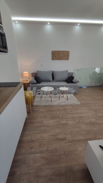 Garsonjera Vračar, 28m² + terasa 18m² — 12
