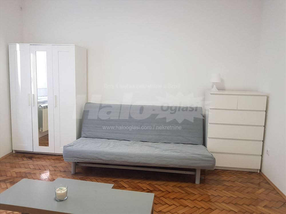 Garsonjera Vračar, Niška, CG, komplet nameštena — 2