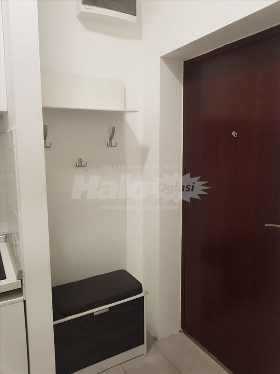 Garsonjera Vračar, Niška, CG, komplet nameštena — 11