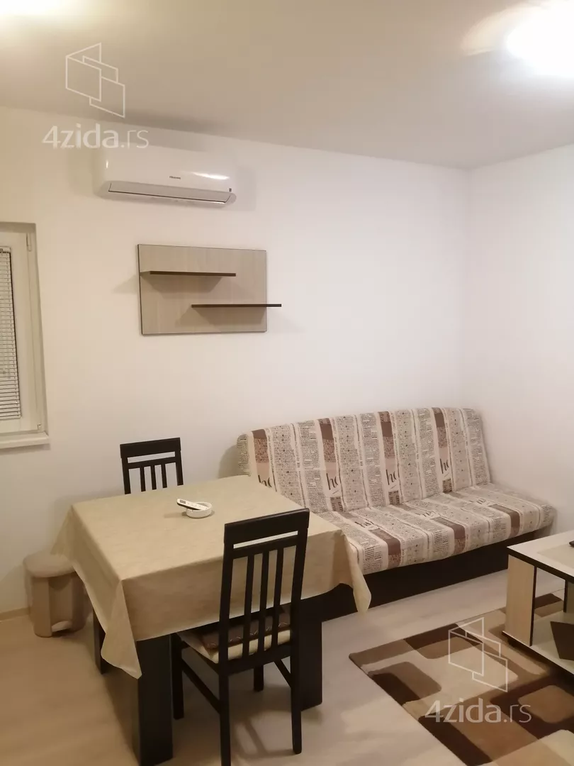 Garsonjera za izdavanje, Aleksandra Deroka 8, 250€, 25m² — 2
