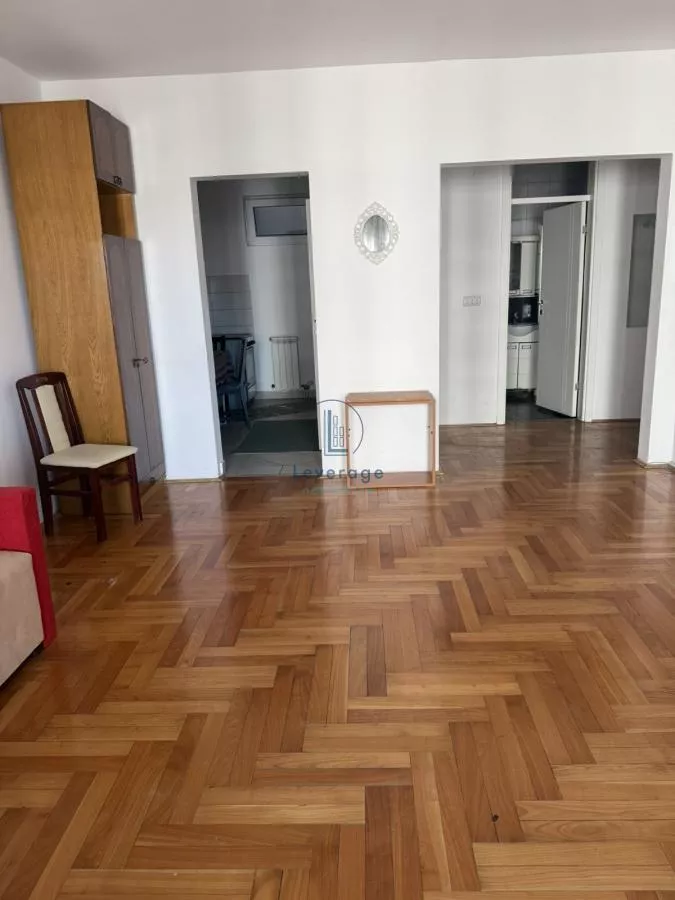 Garsonjera za izdavanje, Đurićeva, 550€, 36m² — 3