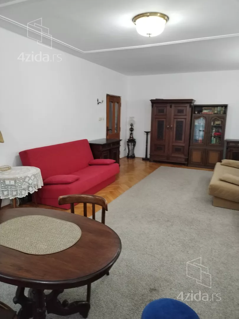 Garsonjera za izdavanje, Hajduk Stojka bb, 260€, 40m² — 4