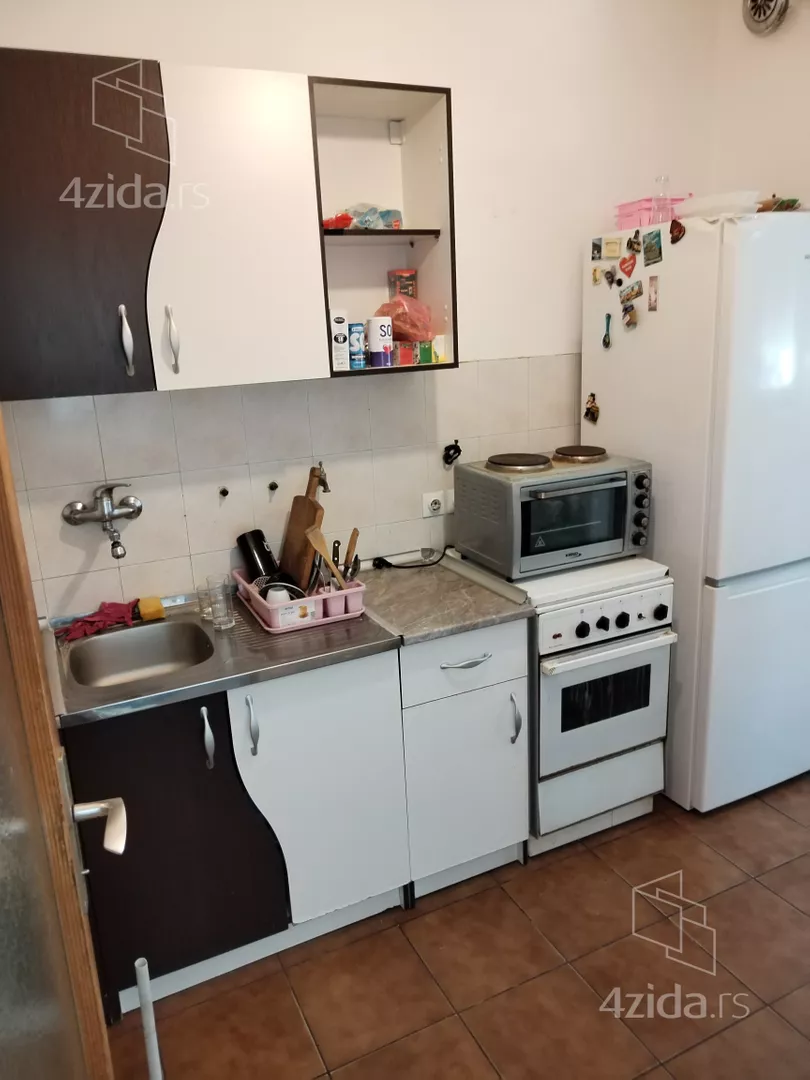 Garsonjera za izdavanje, Hajduk Stojka bb, 260€, 40m² — 8