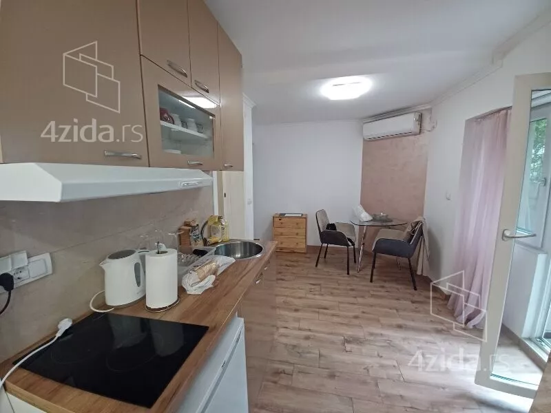 Garsonjera za izdavanje, Ilije Garašanina 7A, 500€, 36m² — 3