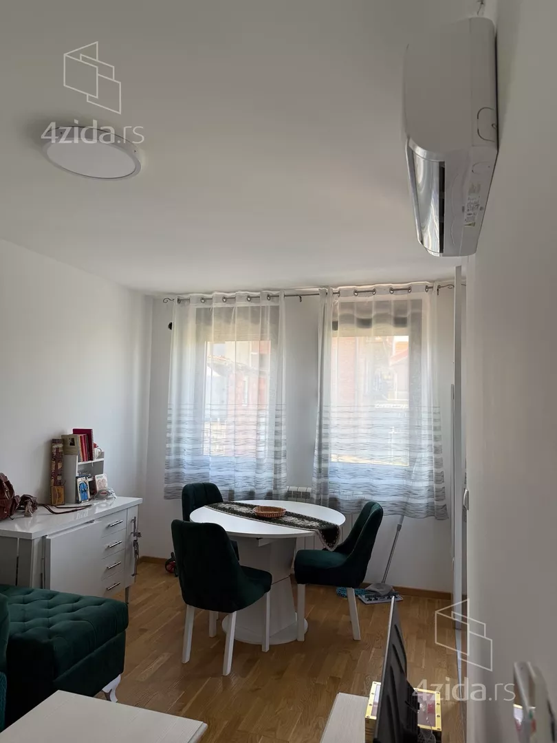 Garsonjera za izdavanje, Pavla Labata 73, 450€, 30m² — 3
