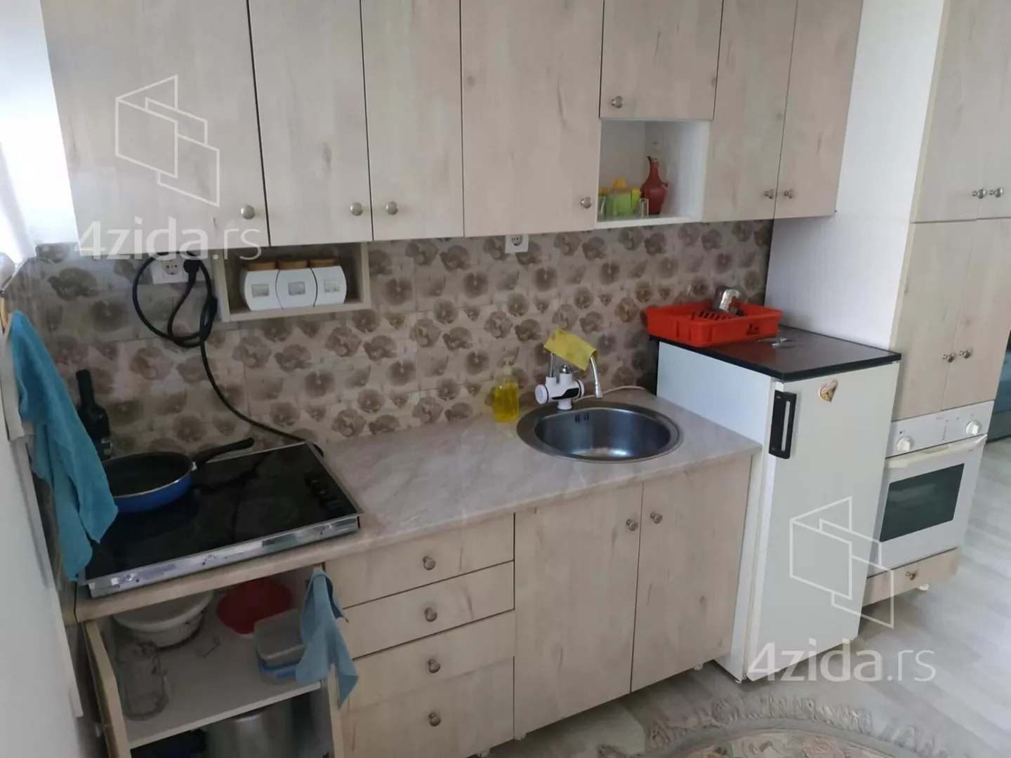 Garsonjera za izdavanje, Surčin (mesto), 250€, 30m² — 3