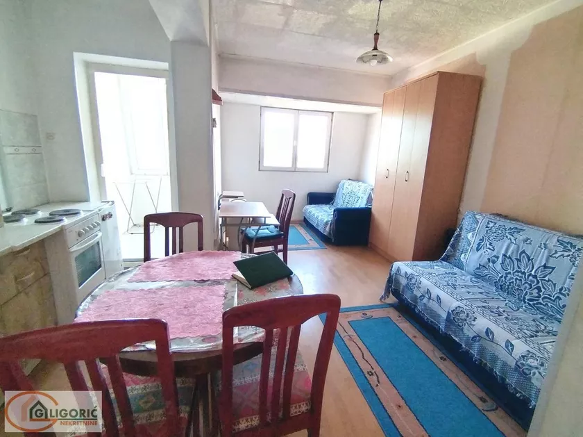 Garsonjera za izdavanje, Vlašićka 5, 280€, 25m² — 3