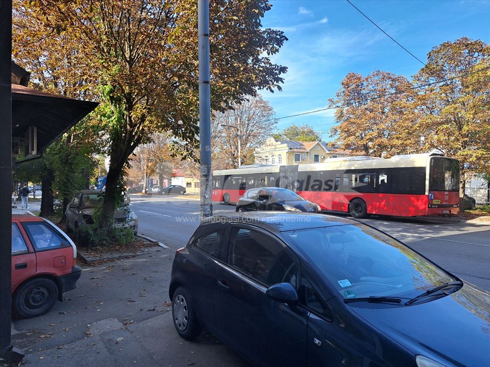Garsonjera, Zemun, Cara Dusana, pored Zemunskih k! — 7