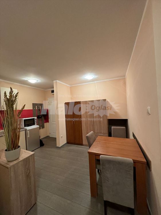 Garsonjera Zemun/NB(na samoj granici) — 3