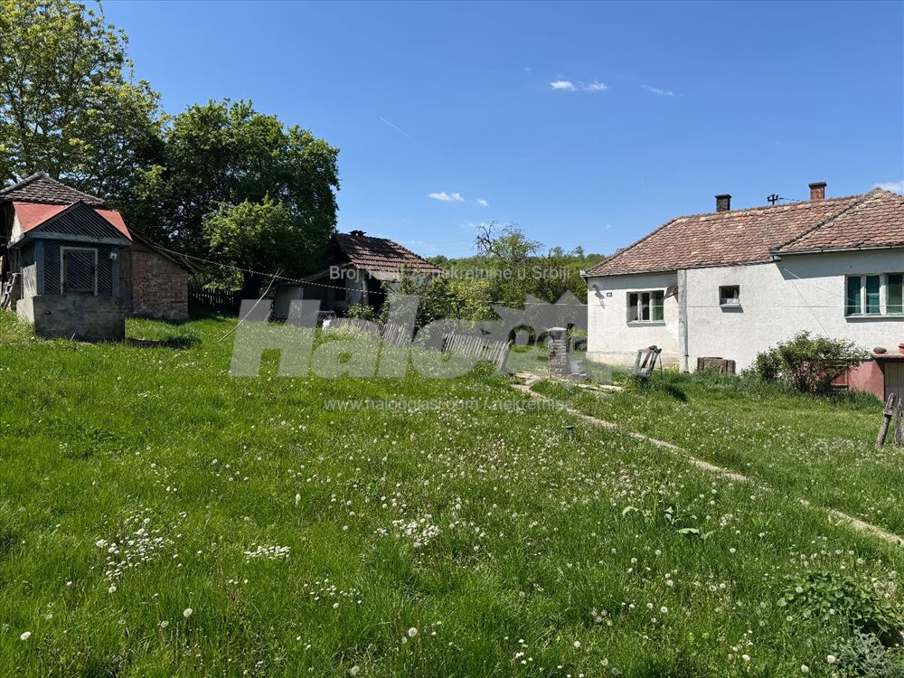 Gradjevinsko zemljiste sa Kucom i imanjem — 7