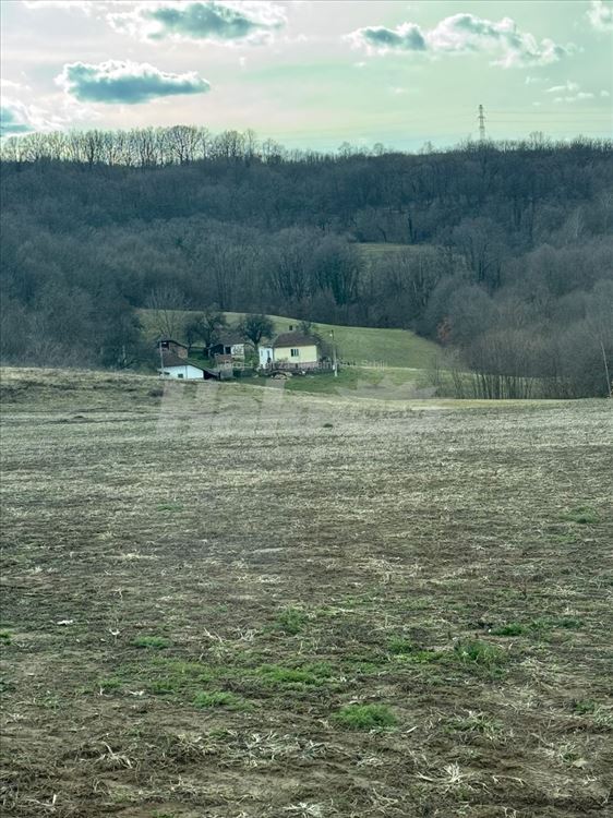 Gradjevinsko zemljiste sa Kucom i imanjem — 8
