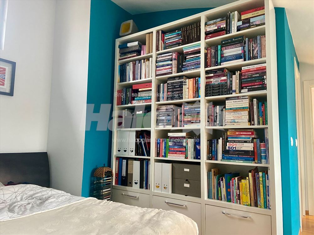 Gradska bolnica odlican svetao stan — 13