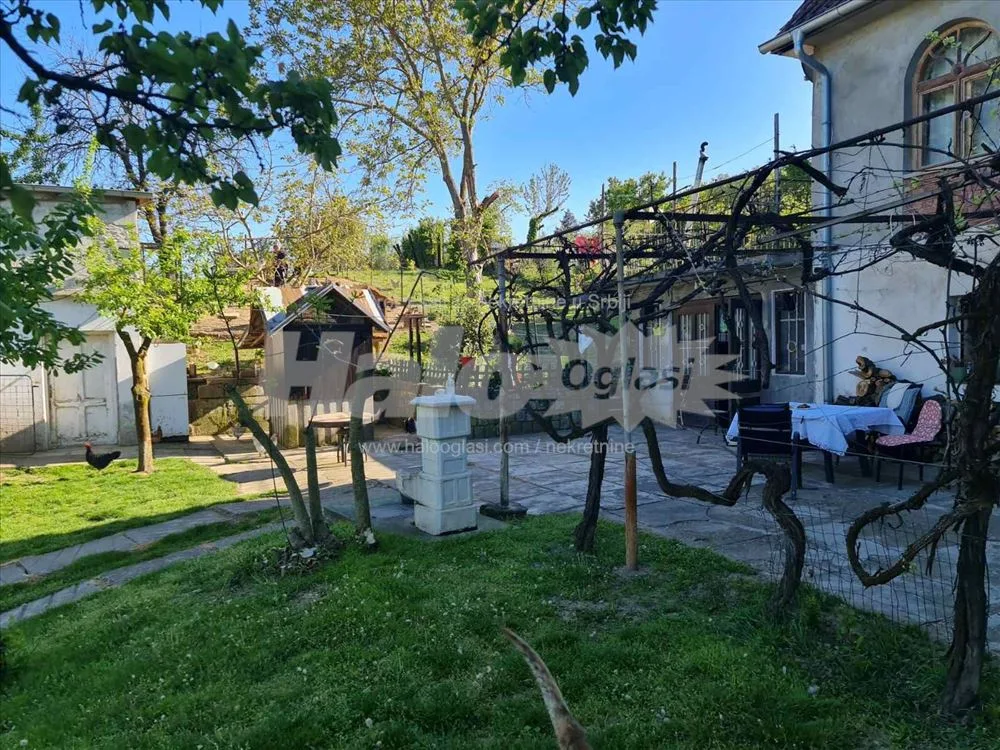 Grocka, Kuća 100m2+35m2, 26 ari plac — 3