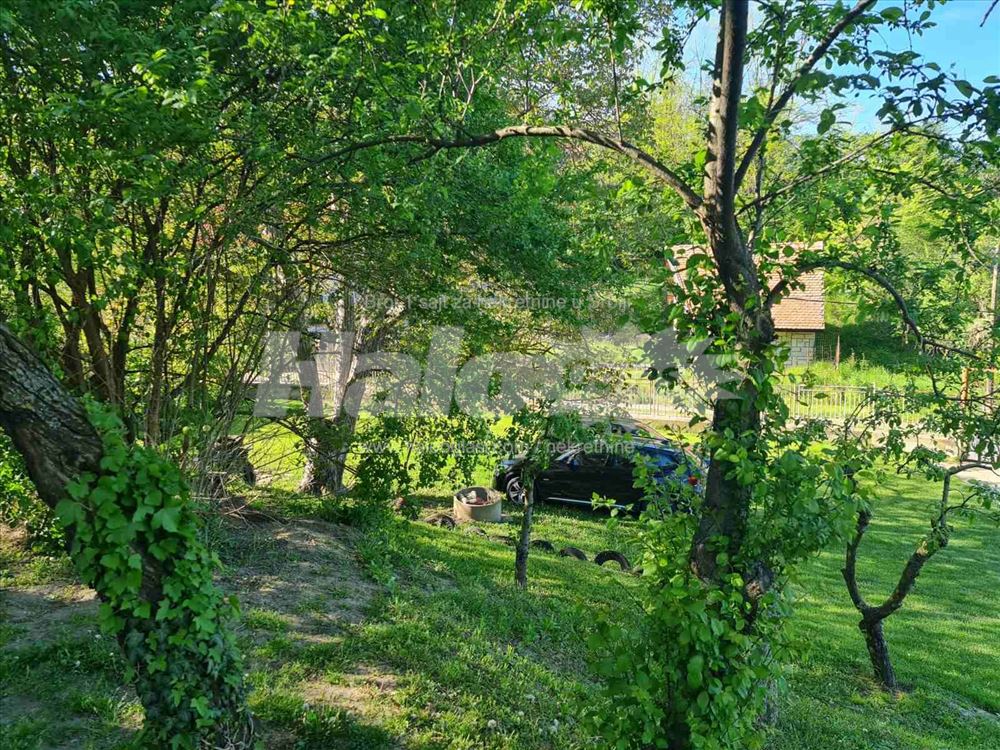 Grocka, Kuća 100m2+35m2, 26 ari plac — 7