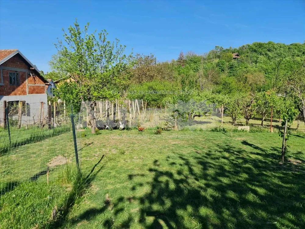 Grocka, Kuća 100m2+35m2, 26 ari plac — 13