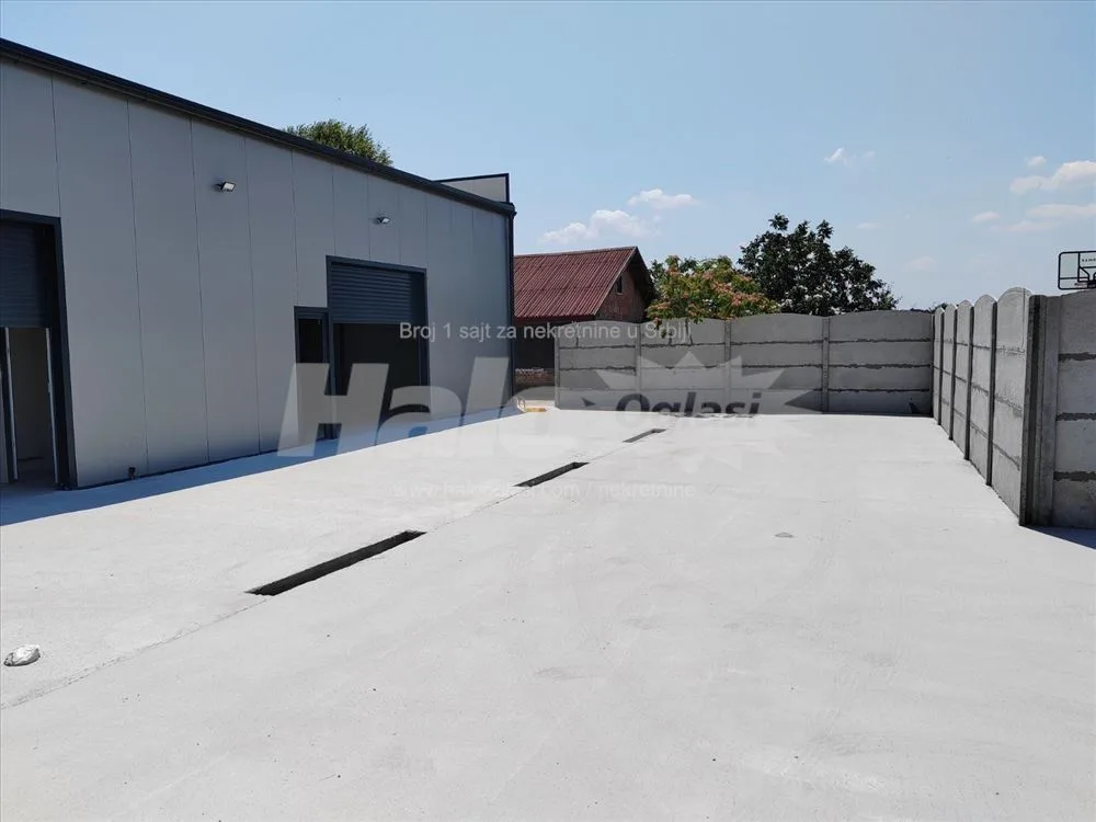 Hala 90m2+110m2 servis magacin — 2