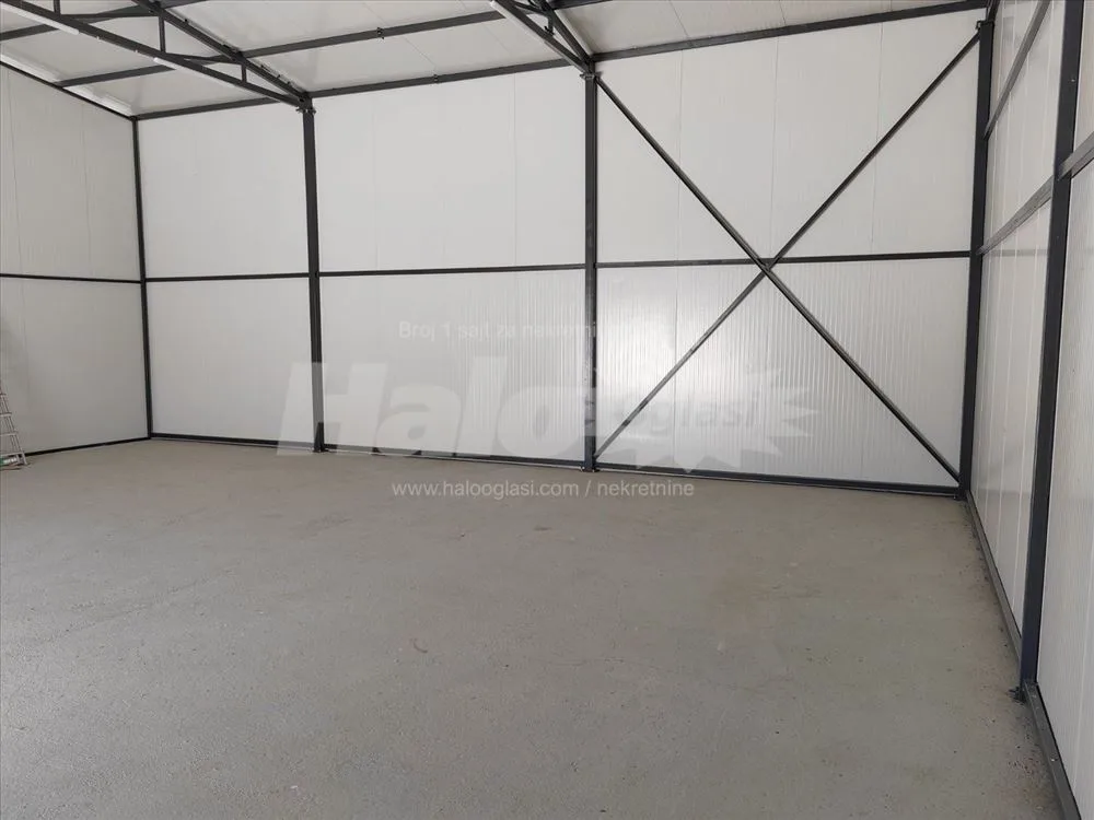 Hala 90m2+110m2 servis magacin — 9