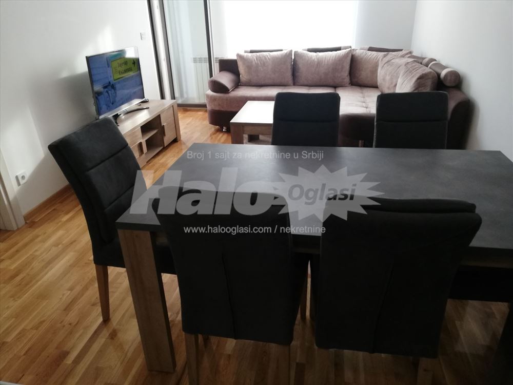 Hala Pionir, Green Residence — 2