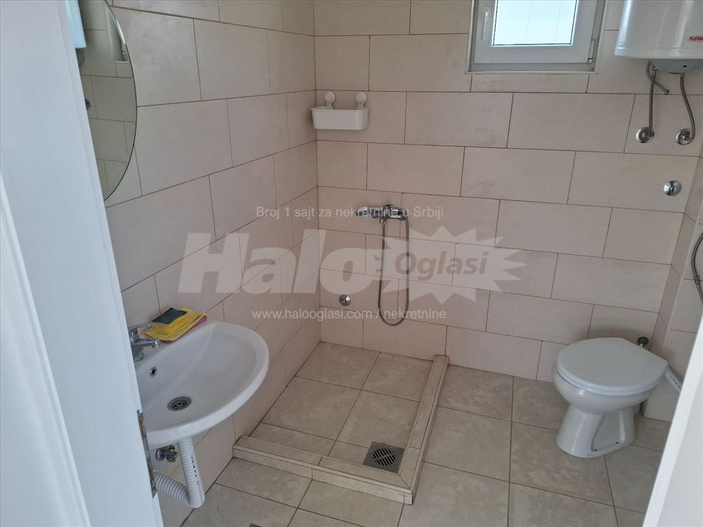Hala170m2 Zemun Grmovac +kanc. prostor 70m2 — 8