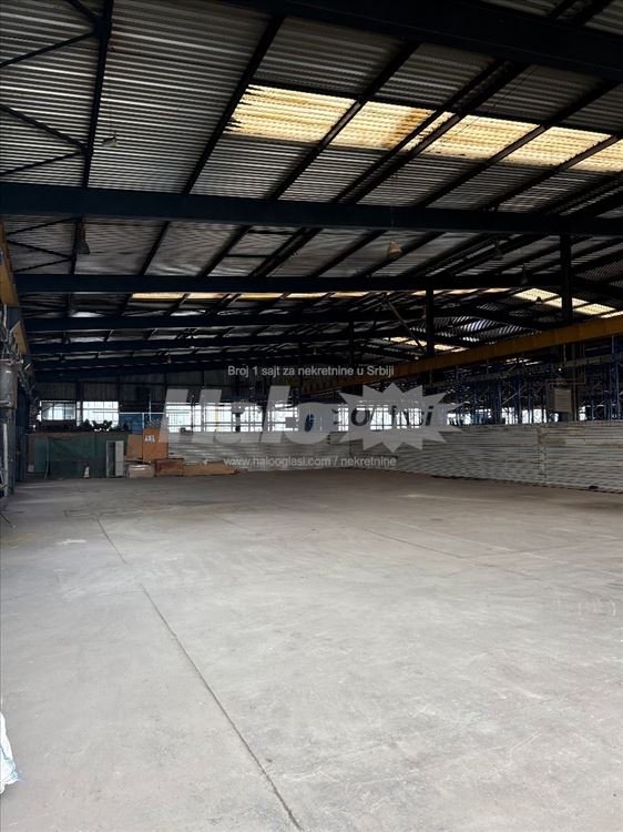 Hala/Magacin 700 m2 — 2
