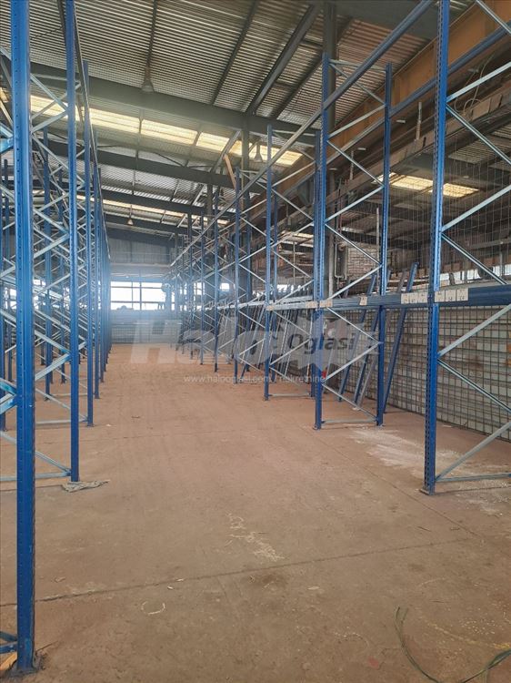 Hala/Magacin 850 m2 sa rafovima — 5