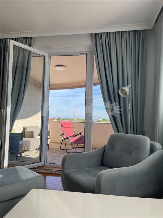 Izdajem Lux dvoiposoban stan Zemun/Altina,66m2 — 9