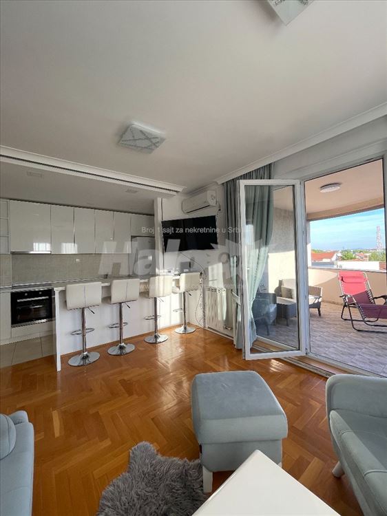 Izdajem Lux dvoiposoban stan Zemun/Altina,66m2 — 11