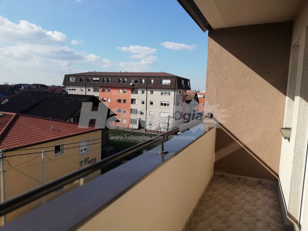 Izdajem Lux dvoiposoban stan Zemun/Altina,66m2 — 13