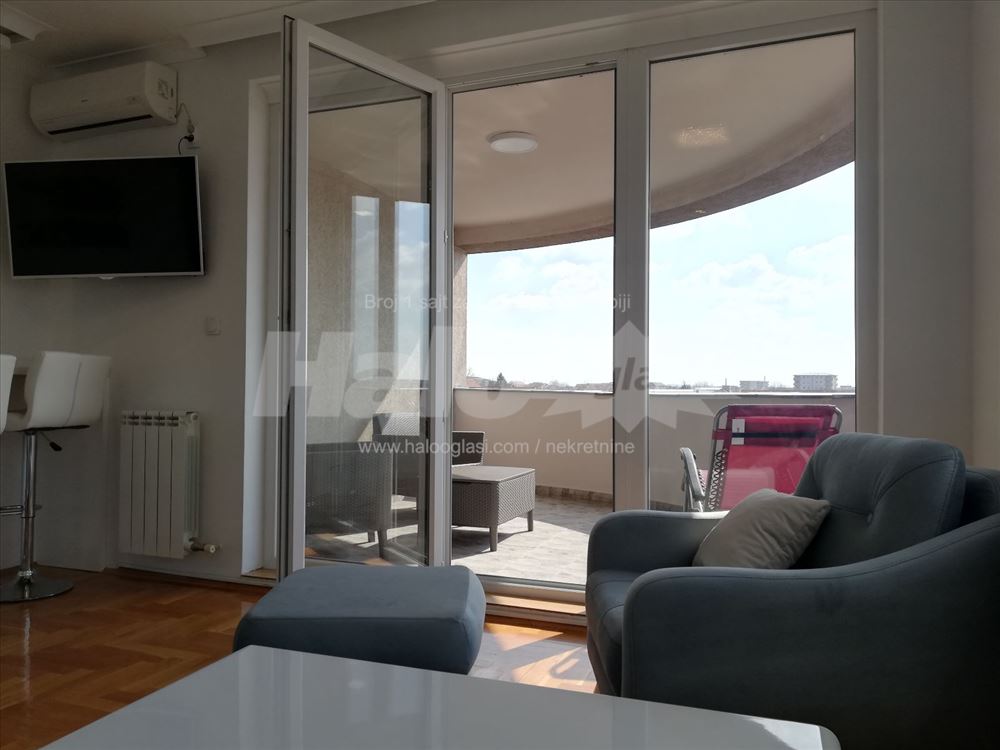 Izdajem Lux dvoiposoban stan Zemun/Altina,66m2 — 14