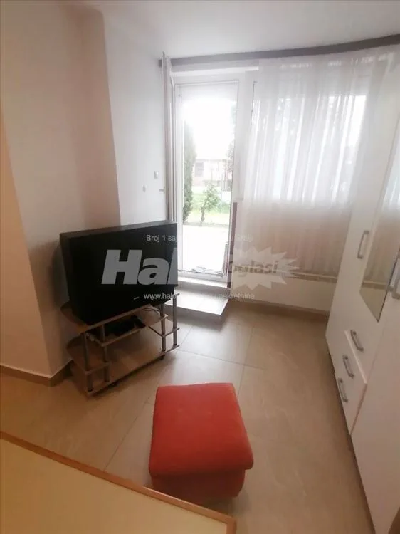 Hitno izdajem garsonjeru u Rakovici — 3