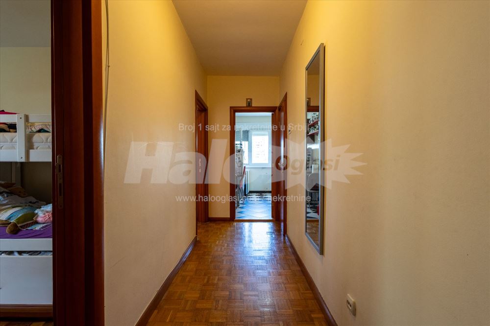 Hotel Jugoslavija | Pogled na Dunav | 55kv 2.0 — 5