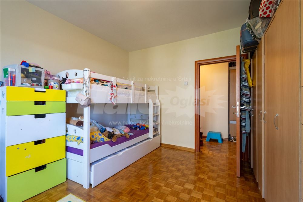 Hotel Jugoslavija | Pogled na Dunav | 55kv 2.0 — 12