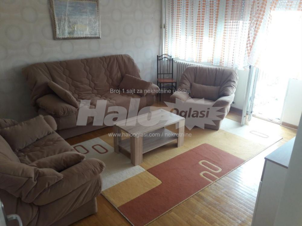 Hotel YU vlasnik 49kvm 2.0 namešten od 1.7. — 10
