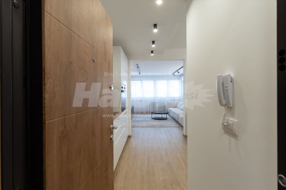 Hotel Yu, Zemunski kej, odlican stan — 8