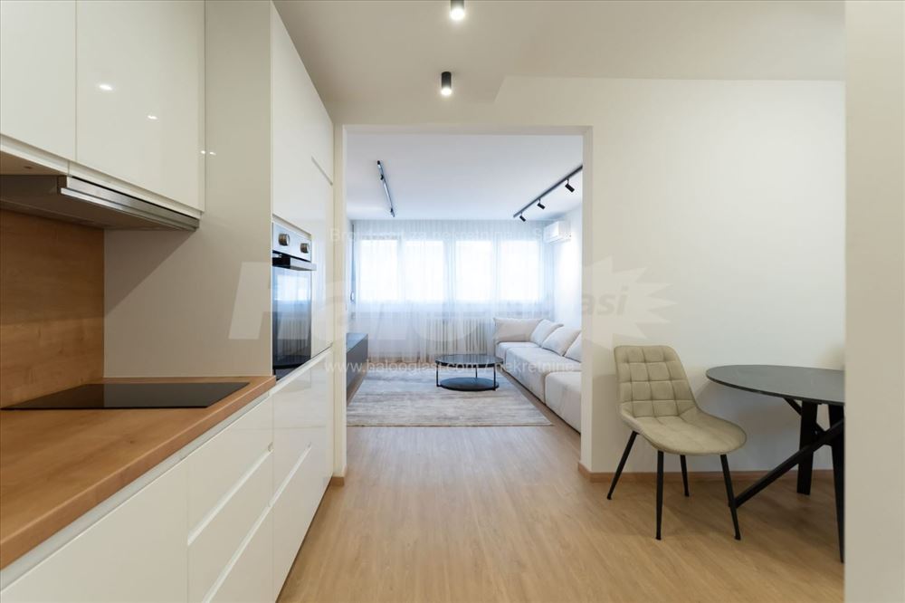 Hotel Yu, Zemunski kej, odlican stan — 9