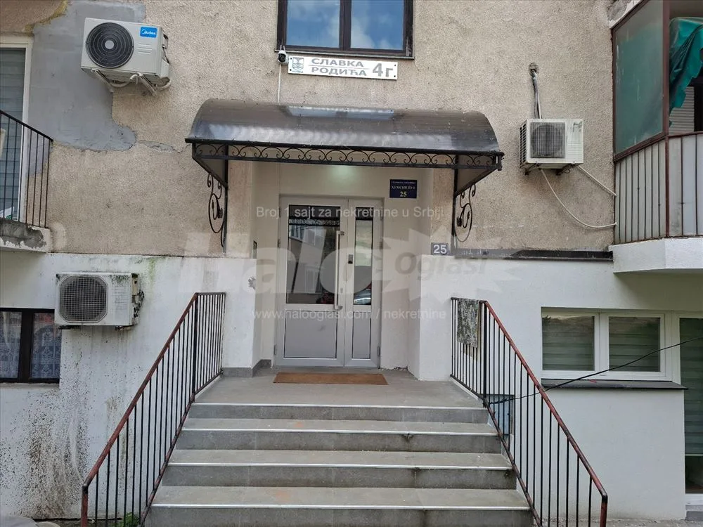 Humski put (bivša Slavka Rodića) 31m2 1,5 namešten — 3