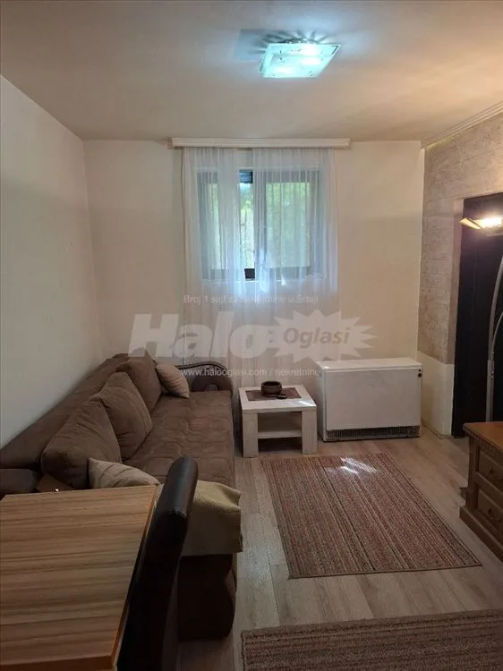 Humski put (bivša Slavka Rodića) 31m2 1,5 namešten — 8