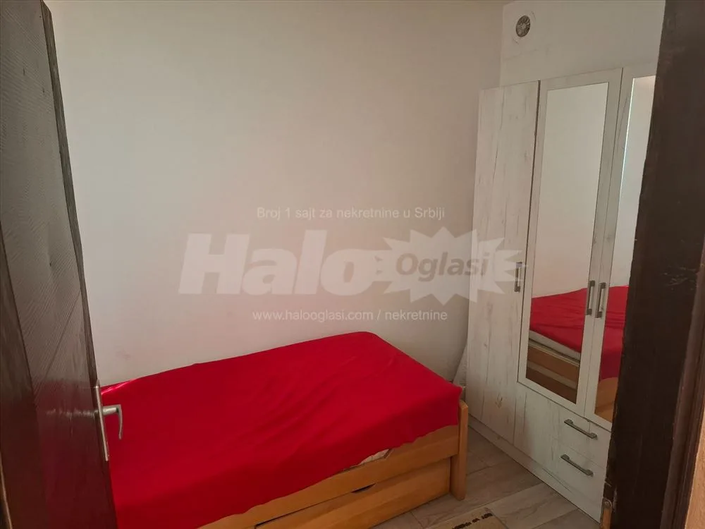 Humski put (bivša Slavka Rodića) 31m2 1,5 namešten — 12
