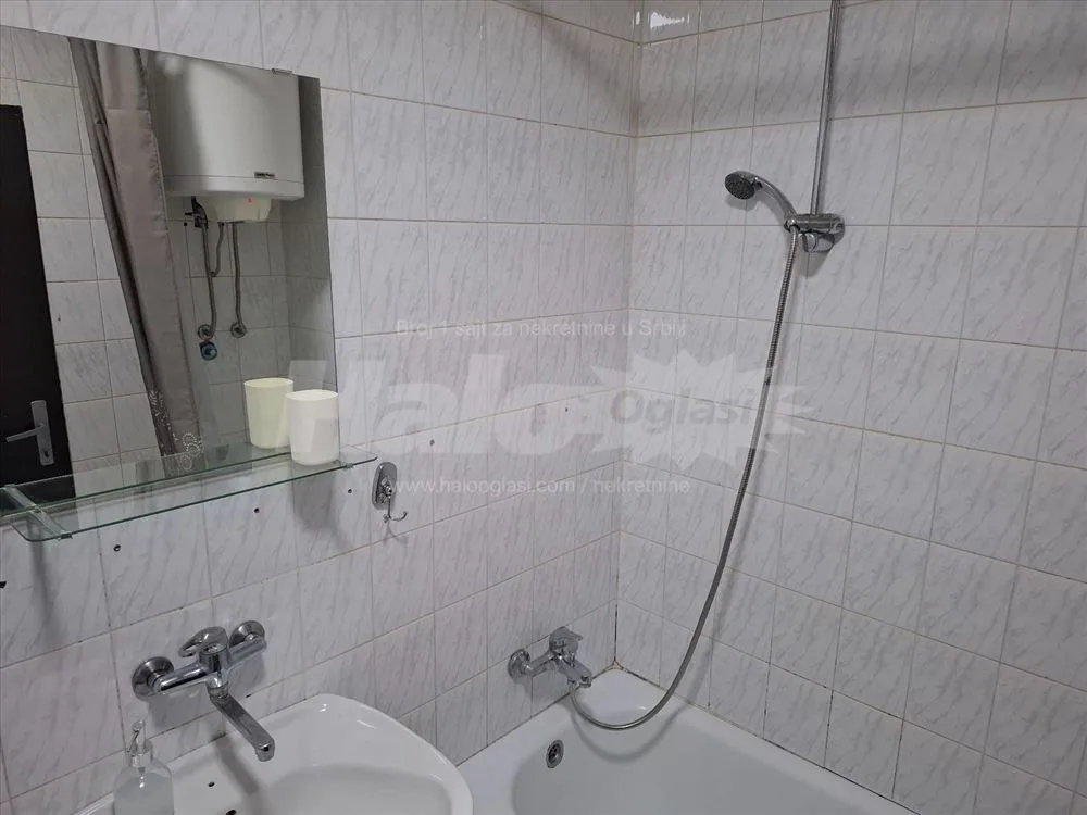Humski put (bivša Slavka Rodića) 31m2 1,5 namešten — 15