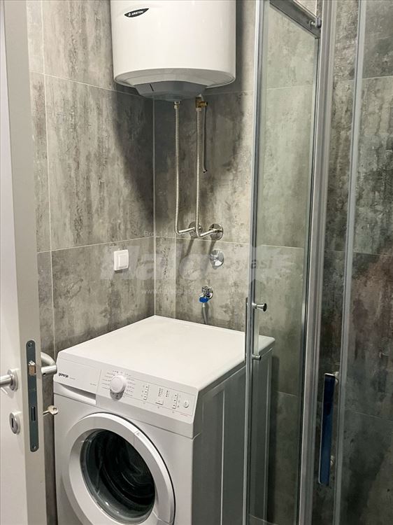 Idealna lokacija, pogled na hram Sv.Save — 12