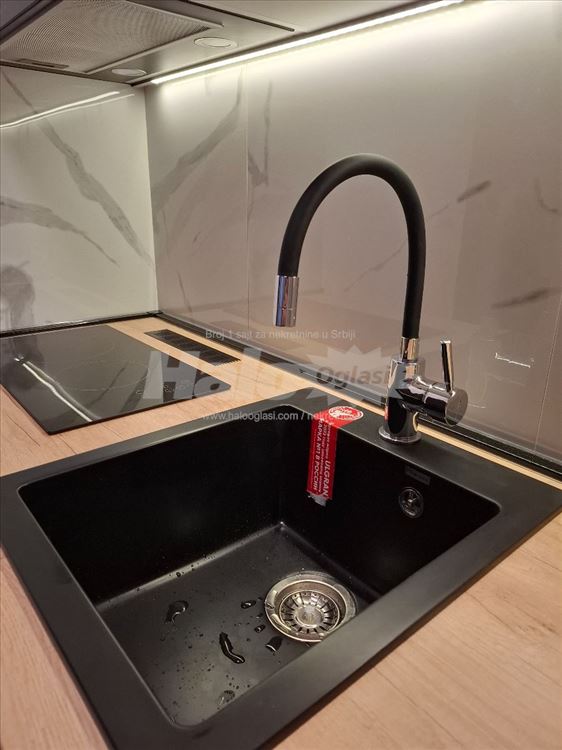 Izadajem LUX garsonjeru u Batajnici — 10
